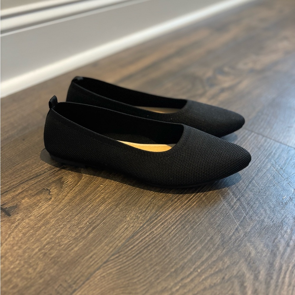 NWOT- FRENCH CONNECTION Knit stretch ballet flats